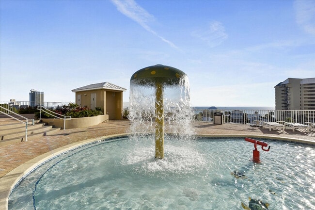 Building Photo - 9800 S Thomas Dr