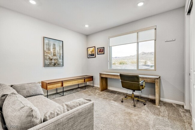 Building Photo - 342 American Dipper St