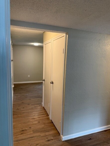 Building Photo - 6205 Jackson Rd