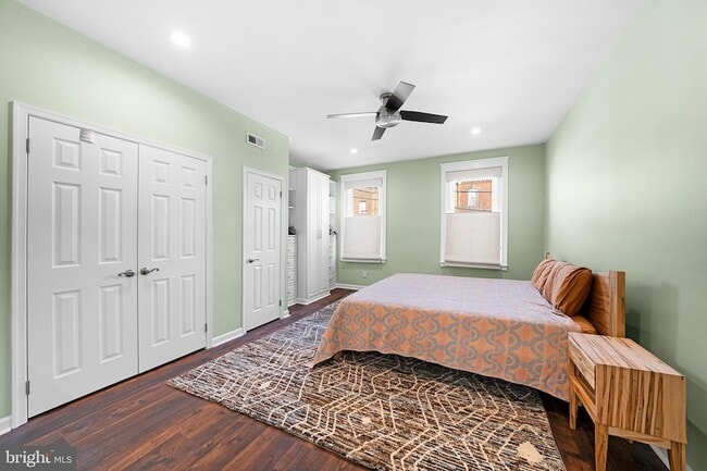 Building Photo - 1236 Snyder Ave