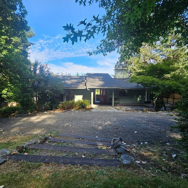 Building Photo - Private Bainbridge Island Retreat with Acreage & Modern Comforts