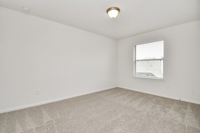 Building Photo - 304311 Crystal Strm Ln