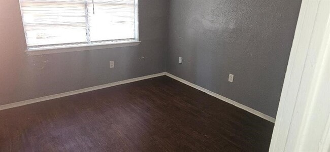 Building Photo - 7529 Bauman Rd