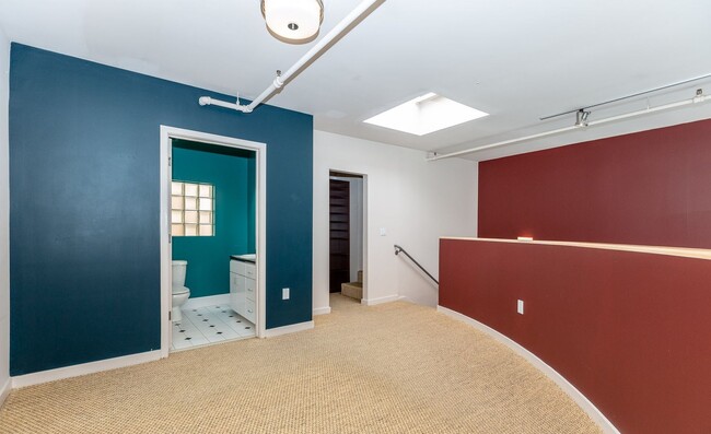 Building Photo - Outside Portfolio