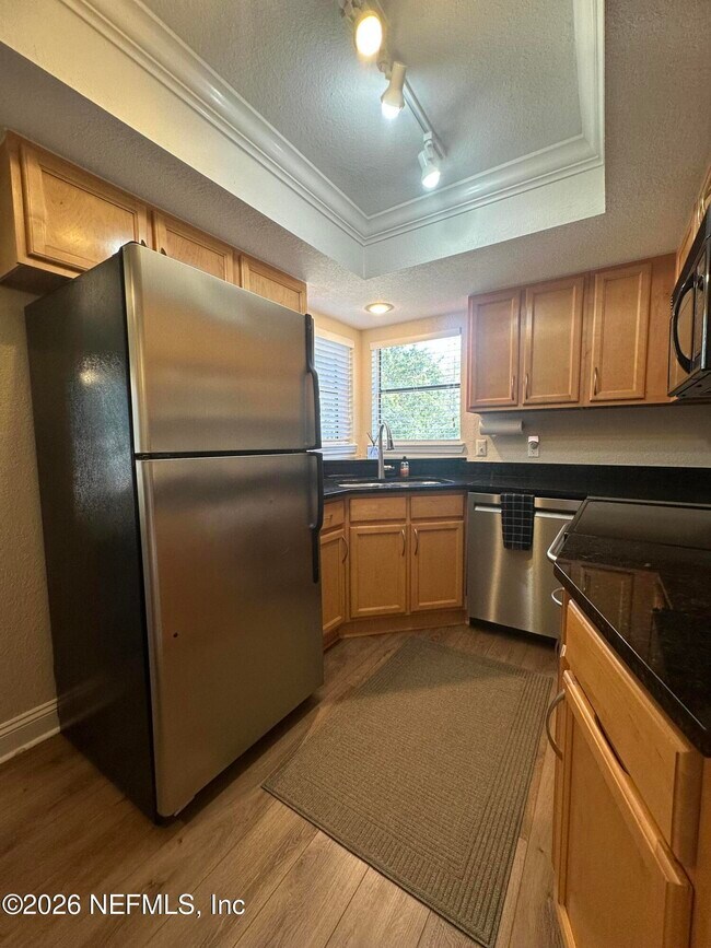 Building Photo - 935 Seashell Ln