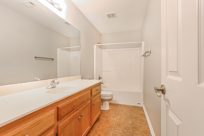 Building Photo - 7221 Fulton St