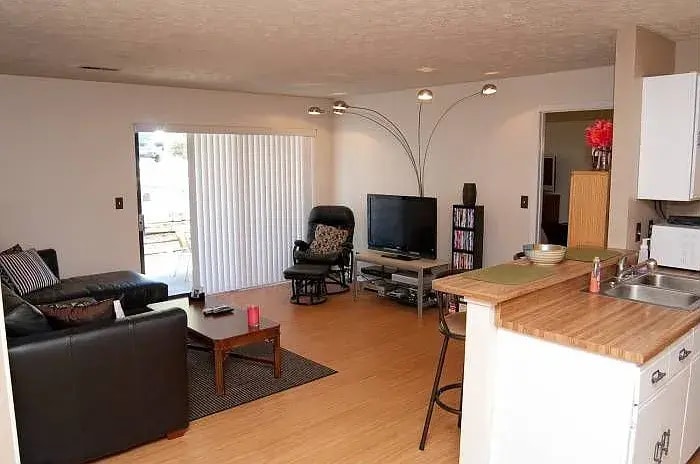 Building Photo - 22 Woodland Hills Dr