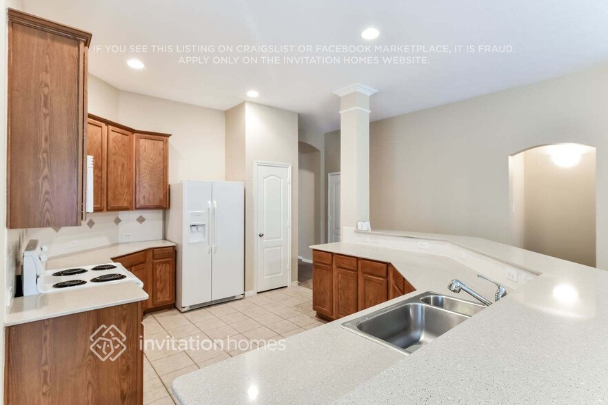 Building Photo - 16127 Dusty Path Ln
