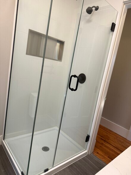 Building Photo - 3621 Burch Ave