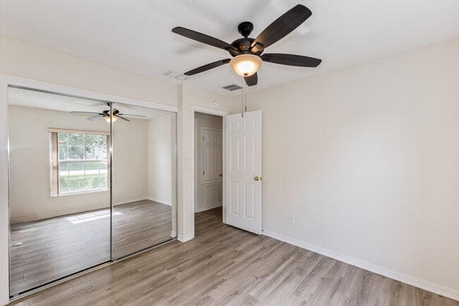 Building Photo - 13219 Pinyon Dr