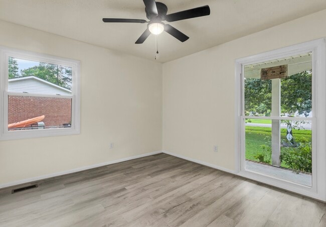 Building Photo - 109 Elizabeth St