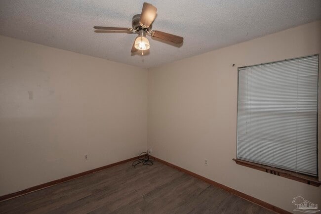 Building Photo - 496 Lownde Ave