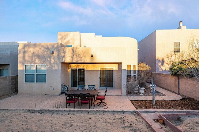 Building Photo - 9719 Calle Chamisa NW