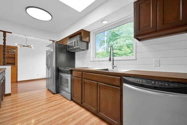 Building Photo - 760 Drummond Ct