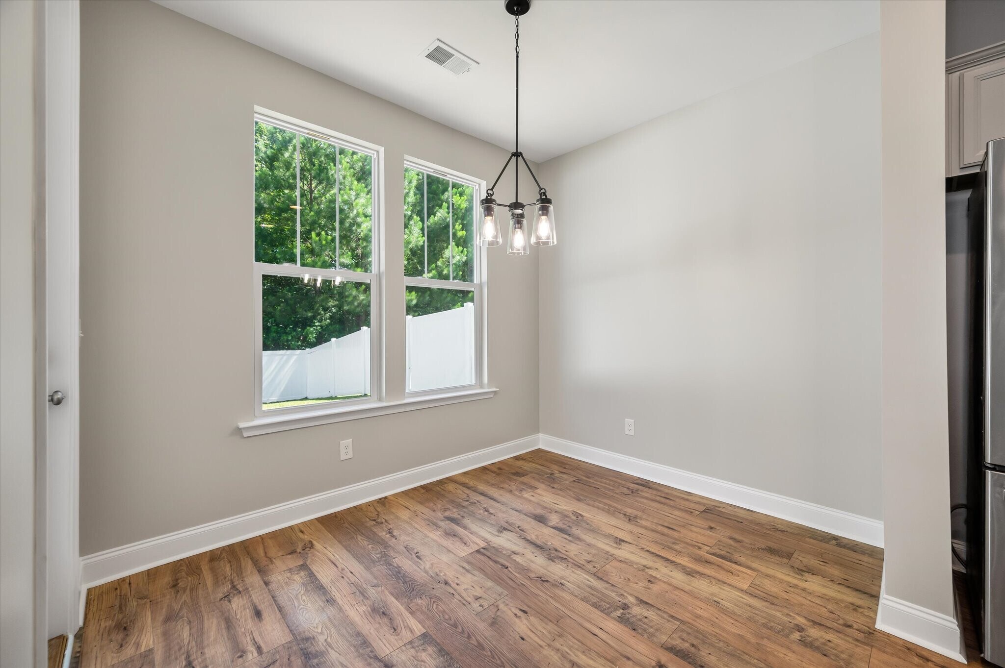 Building Photo - 127 Hawthorne Landing Dr