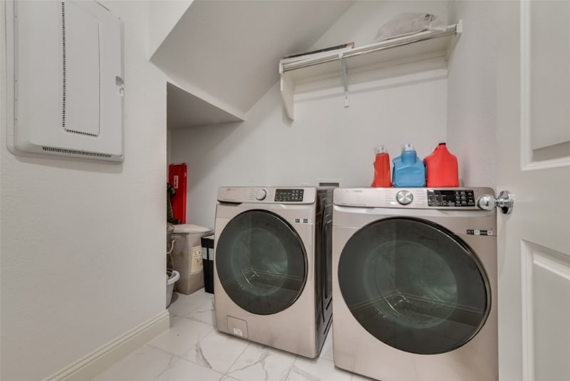 Building Photo - 4407 Cinnamon Stone Dr