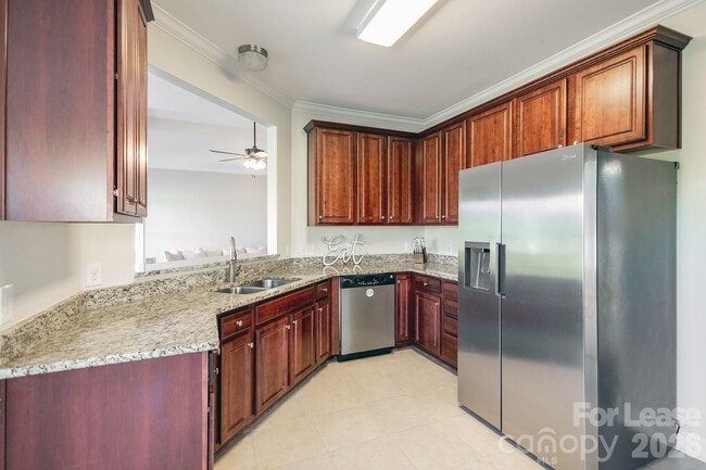 Building Photo - 141 Logan Ridge Dr