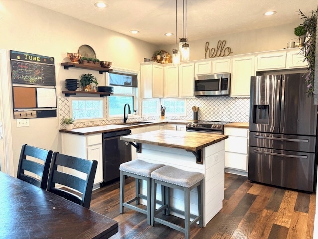 Dining/Kitchen from Laundry - 2604 Northwood Cir