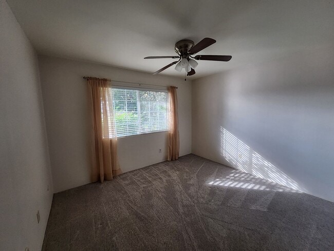 Building Photo - 3416 Waldport Ln