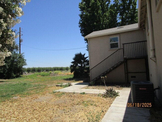 Building Photo - 4177 W Muller Rd