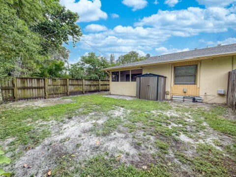 Building Photo - 3100 N Dixie Hwy