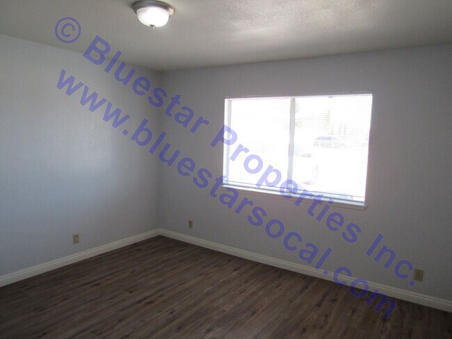 Building Photo - 12652K