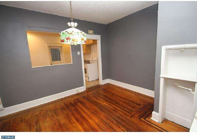Building Photo - 116 N 61st St
