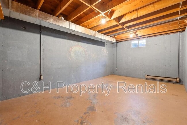 Building Photo - 2252 Avenue C
