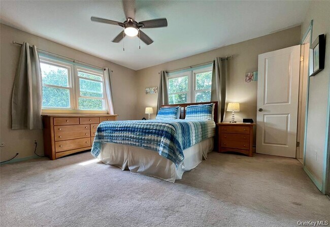 Building Photo - 33 Island View Ave