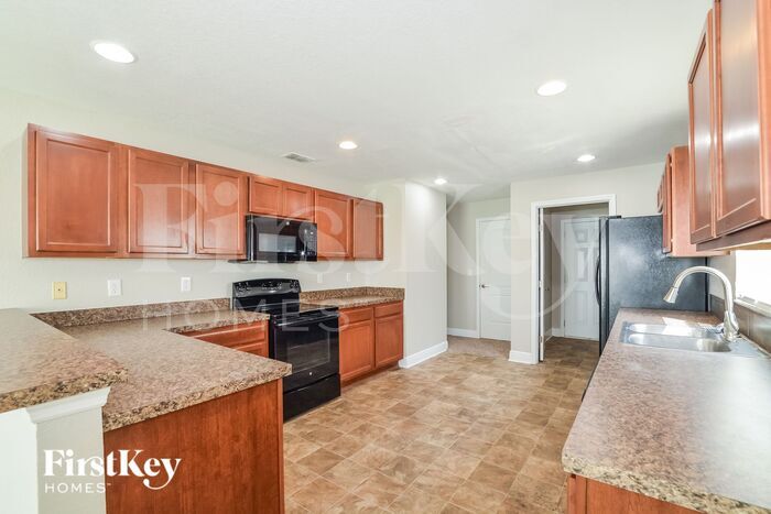 Building Photo - 5401 Oro Valley Rd