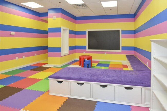 Building Photo - 97 Gorge Rd