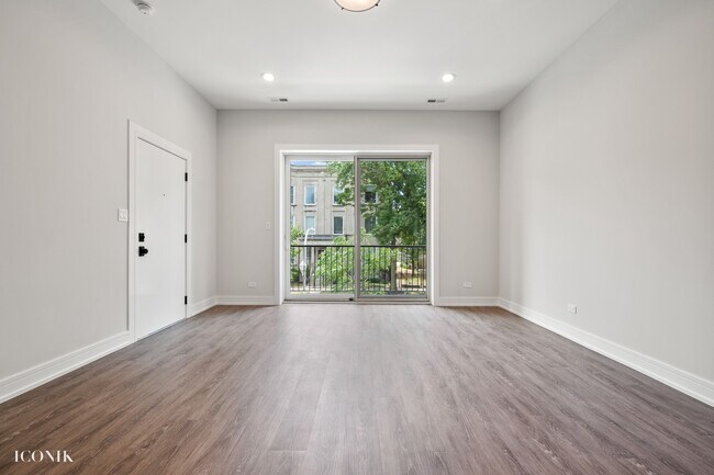 Building Photo - 4336 S Vincennes Ave