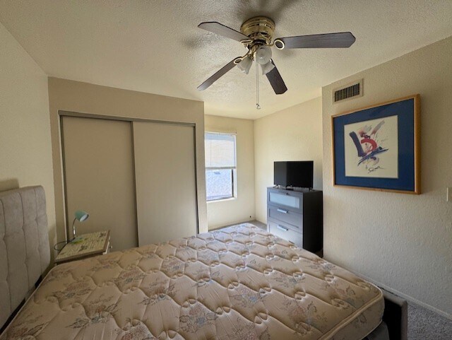 Building Photo - 454 Riverfront Dr