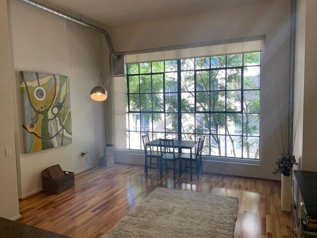 Building Photo - ICON Loft Available April 1st!