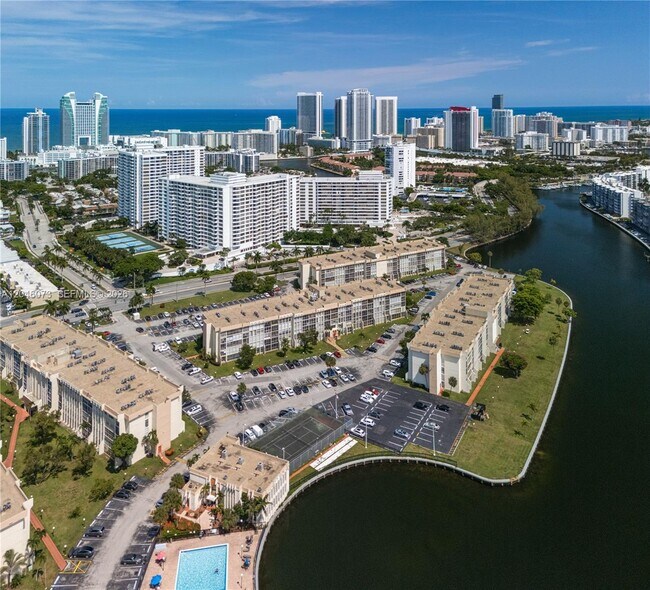 Building Photo - 701 Three Islands Boulevard