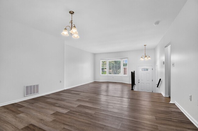 Building Photo - 5560 E Boniwood Turn