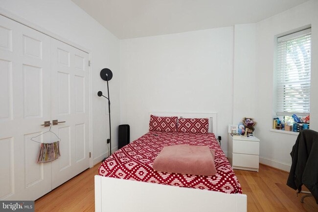 Building Photo - 1124 25th St NW