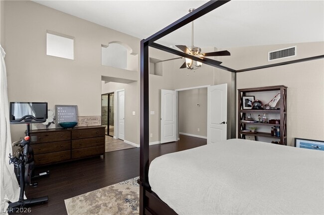 Building Photo - 2417 Shady Vista Dr