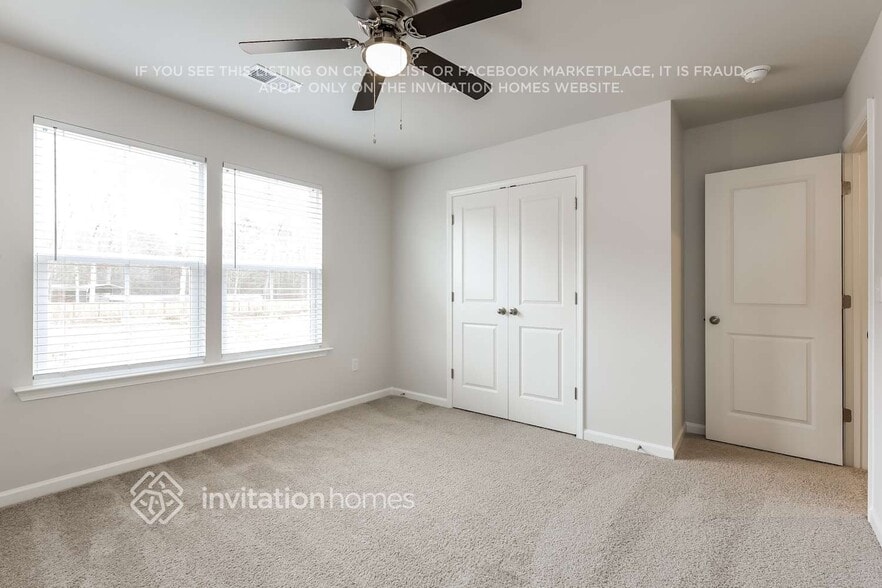 Building Photo - 3968 Zepelin Wy