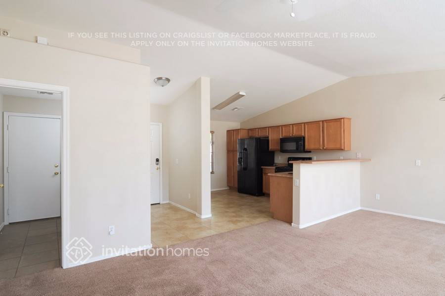 Building Photo - 8207 S 18th St