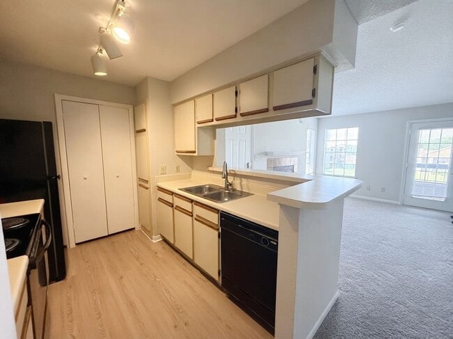 Building Photo - Regency Gardens B308 - Regency Gardens B308