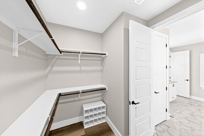 Building Photo - Where Southern Charm Meets Everyday Comfort