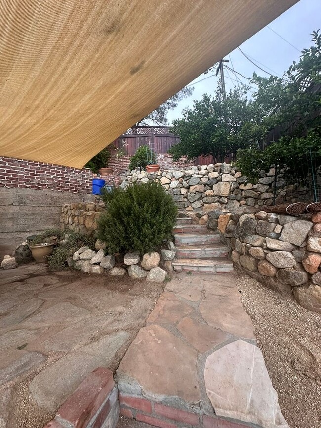 Building Photo - Mt Helix - Beautiful 3 bedroom 1.5 bathroom