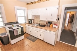 Kitchen - 115 Windsor Rd