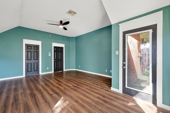 Building Photo - 16431 Red Crest Dr