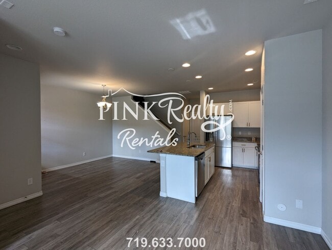 Building Photo - 19 N Raven Mine Dr