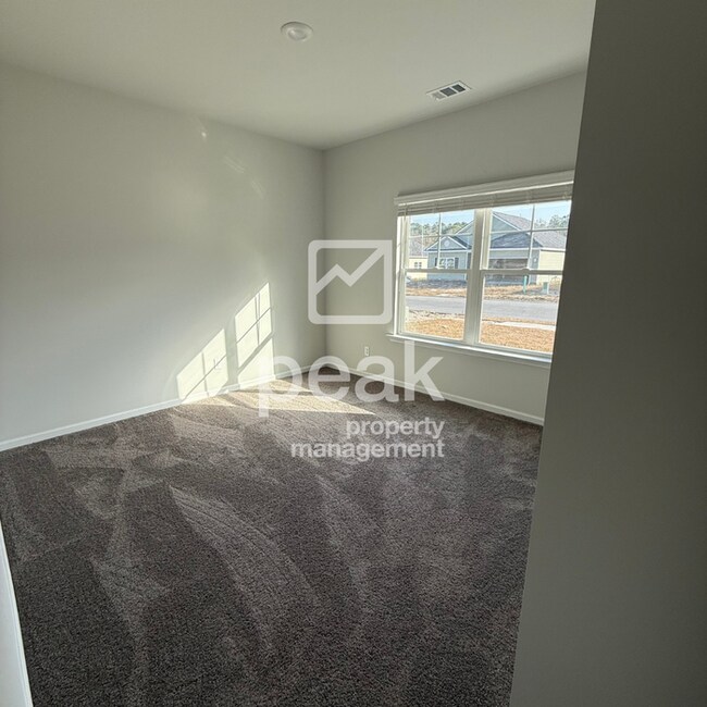 Building Photo - $2200! Brand New Home! 3 Bed, 2 Bath!