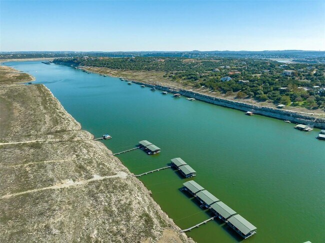 Building Photo - 20980 Waterside Dr