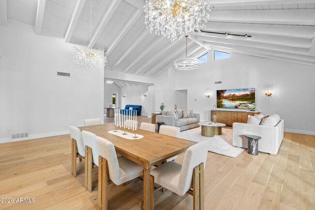 Building Photo - 10111 E Cholla St