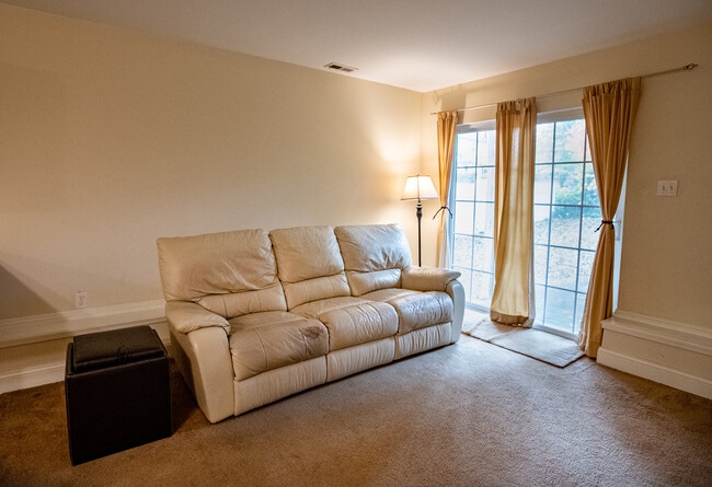 Building Photo - 88 Hyde St